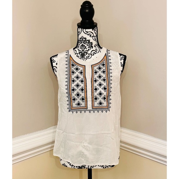 Angie Tops - Angie Womens Pullover Sleeveless Shirt Top Large White Embroidered Lace Button